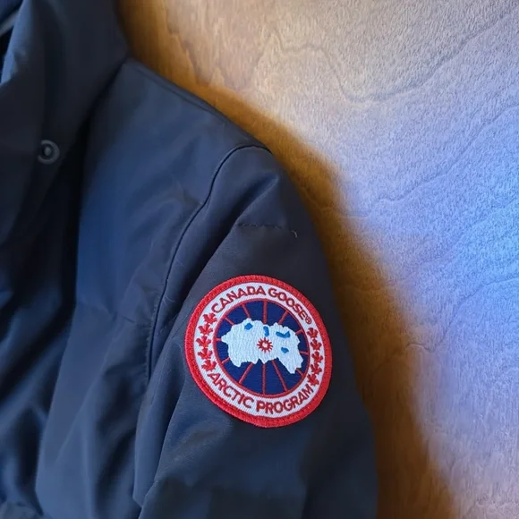 Canada goose winter jacket down women’s - Picture 3 of 9